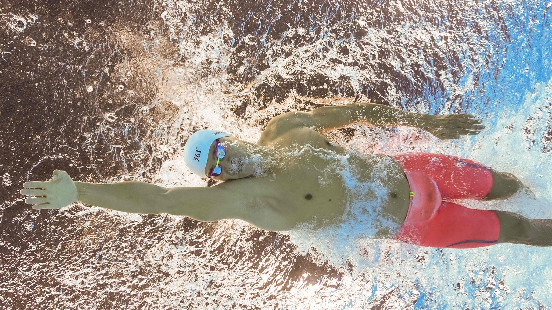 网球赛场焦点！葡萄牙队对阵荷兰队，历史性突破，球队首次挺进决赛